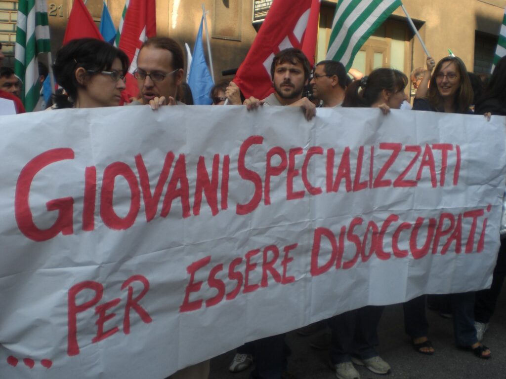 Striscione giovani disoccupati