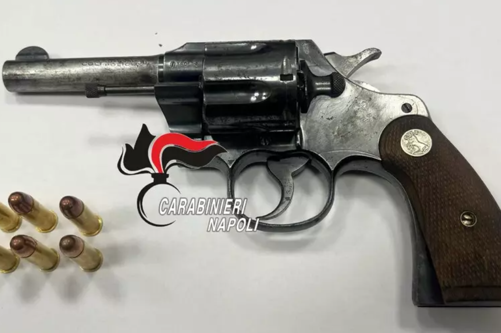 la pistola sequestrata