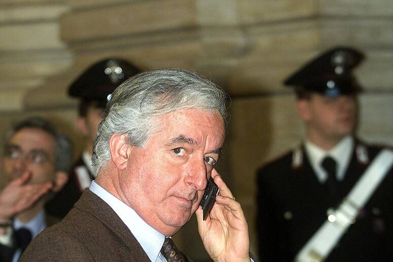 l'ex procuratore Giovanni Tinebra