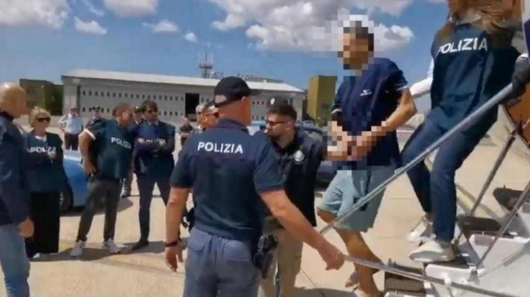 Kaufmann rientra in Italia
