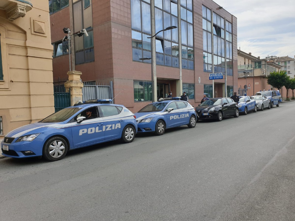 Genova, controlli straordinari della Polizia di Stato, riscontrate irregolarità