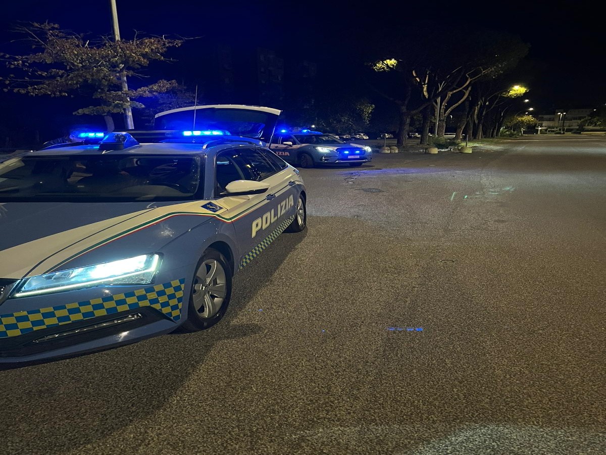 Latina, controlli straordinari della Polizia di Stato