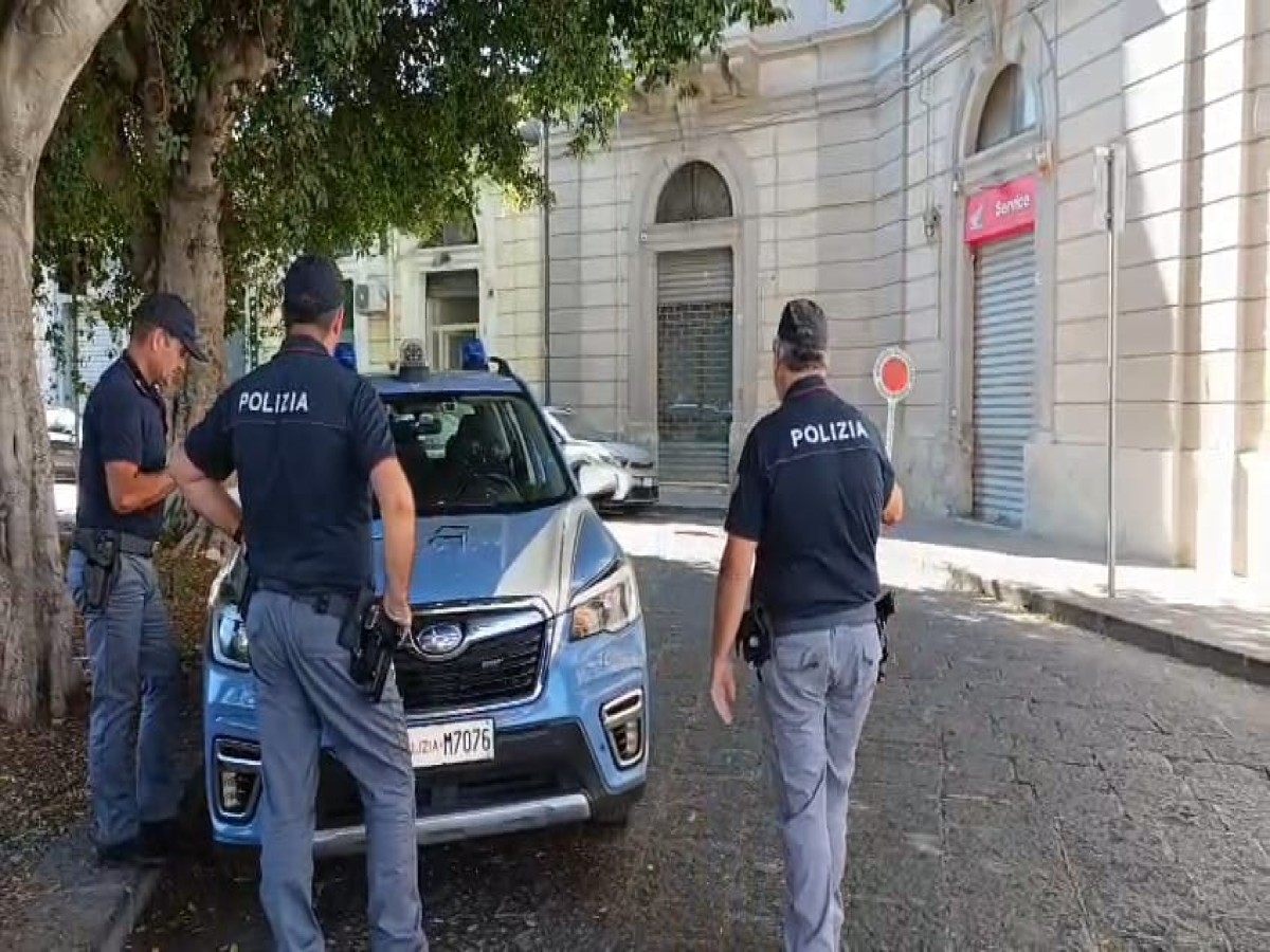 Siracusa, controlli intensificati, oltre 400 persone identificate