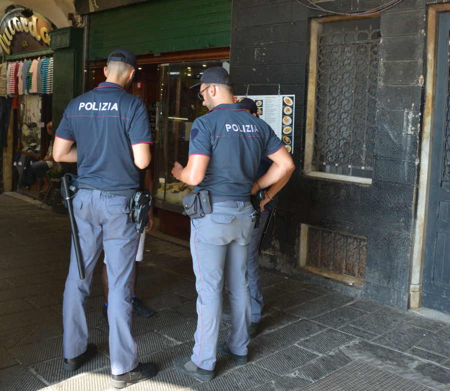 polizia genova